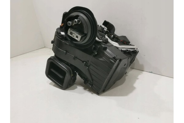BMW 1 F40 HEATER FAN COMPLETE Car type passenger cars