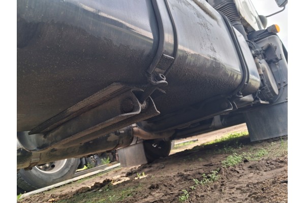FUEL TANK MOUNTING VOLVO FL 130x59x43 310 LITERS 20823473 Car type trucks cargo vans