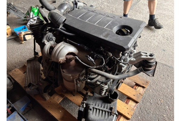 Engine complete Hyundai I30 KIA Ceed 1 6 CRDI DF4B Part manufacturer Hyundai OE