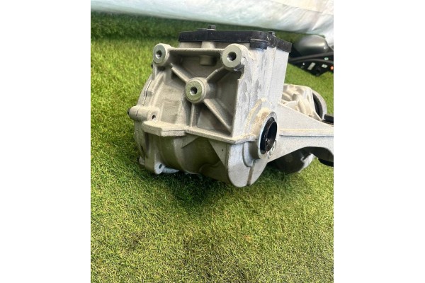 Rear differential Volvo XC60 II 2017 2 0B B5 P1216708 2026r Car type 4x4 SUV