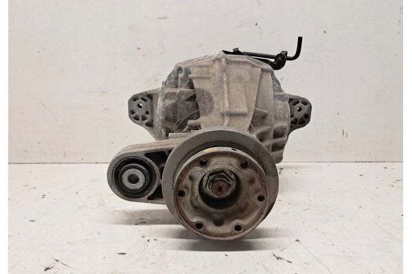 Rear differential Maserati Levante 06700376850 Part manufacturer Maserati OE