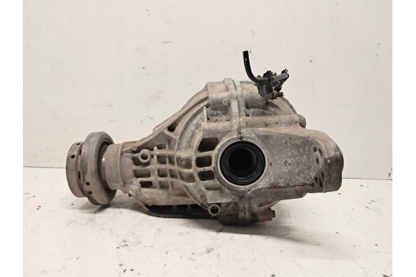 Rear differential Maserati Levante 06700376850 Catalog number of the part 06700376850