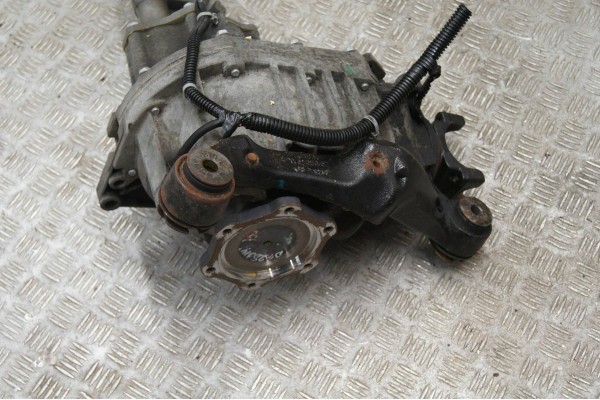 GMC Yukon XL 2015 DENALI 6 2 4WD Front Bridge Differential Front Part manufacturer GMC