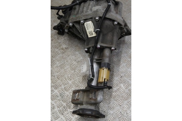 GMC Yukon XL 2015 DENALI 6 2 4WD Front Bridge Differential Front Catalog number of the part 23484389