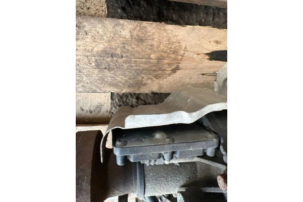 Rear reducer LAND ROVER RANGE ROVER EVOQUE Convertible L538 GJ324N053AB 2 0L Catalog number of substitutes 10349961 3745932