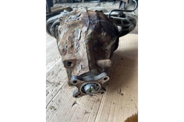 Rear reducer MERCEDES BENZ VITO MIXTO Van W639 A6393501414 2 15L Part manufacturer Mercedes Benz OE