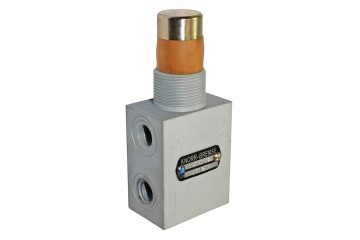 Level control valve