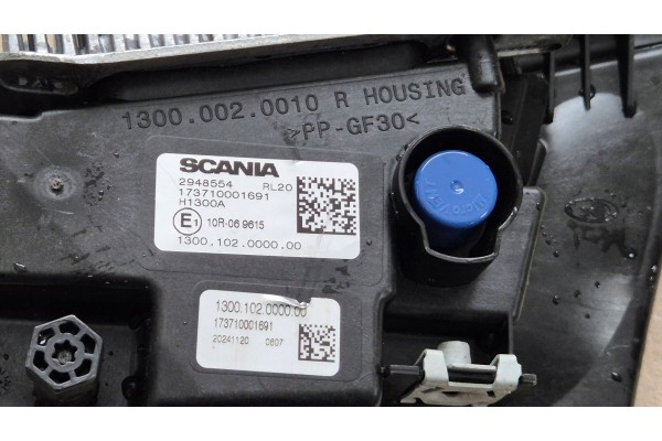 Lámpara Halógena de Largo Alcance DERECHA para modelos Scania R, S, 