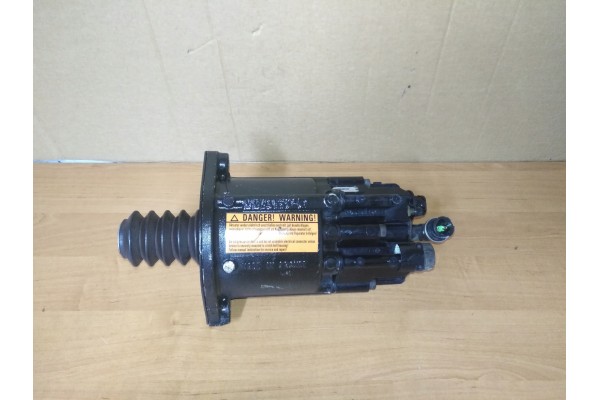 Mercedes siownik sprzega 0002500562 9701500010