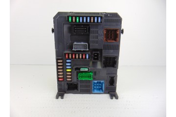 9807054180  CAJA RELES / FUSIBLES PEUGEOT 308 Style 2015 9807054180 196920 PEUGEOT - 1