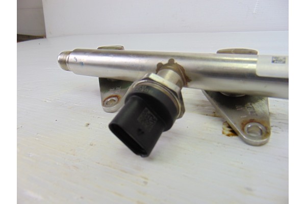 A2700701595 RAMPA INYECTORA MERCEDES-BENZ CLASE A (BM 176)