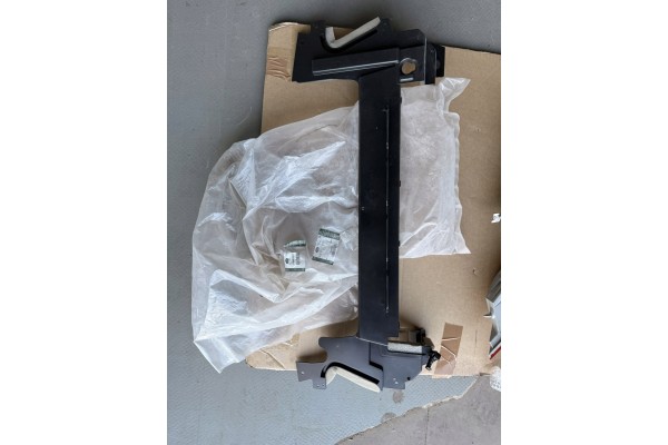 JAGUAR F TYPE X152 Lower deflector shield T2R20670 Original