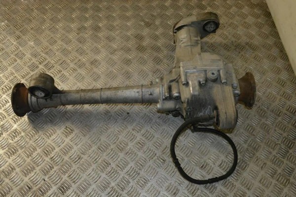 Front reducer AUDI Q7 4L 0AA409507P 3 0L diesel 171kW 2006 Catalog number of the part 0AA409507P