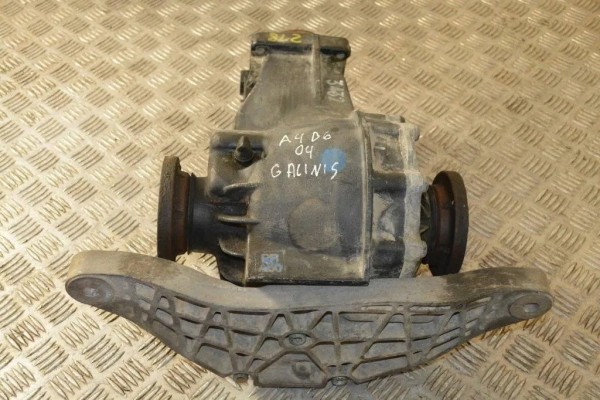 Rear reducer AUDI A4 8EC B7 01R525131F 2 5L diesel 2006
