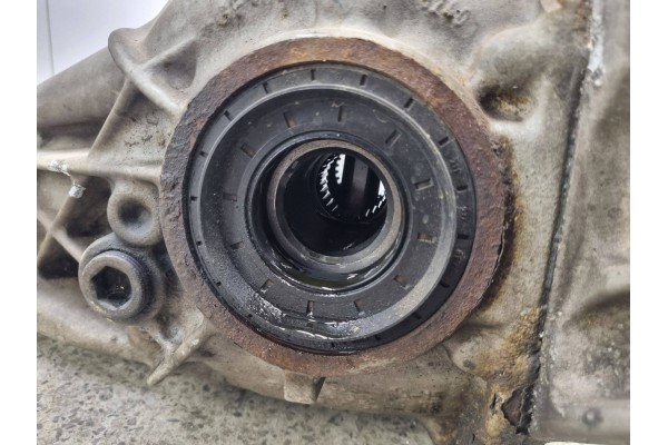 REAR DIFFERENTIAL MERCEDES BENZ ML W166 A1663510808 Car type 4x4 SUV