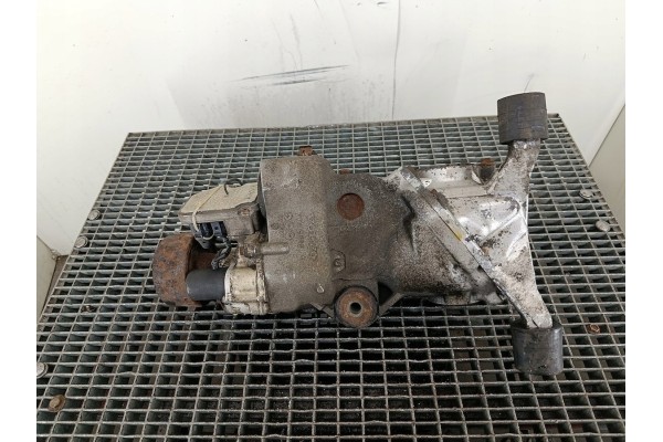 REAR DIFFERENTIAL VOLVO XC70 AND 08689632 P8653553 2 5 T 20V Catalog number of the part 08689632 P8653553
