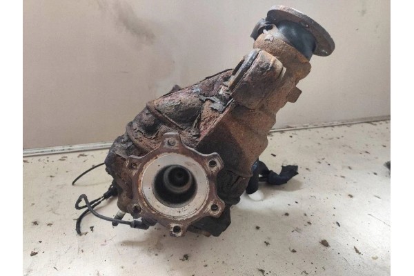 Rear reducer NISSAN PATHFINDER III R51 38311 2 5L diesel 126kW 2010 Car type passenger cars