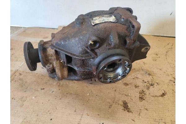 Rear reducer BMW X3 E83 7535120 2 0L diesel 110kW 2005