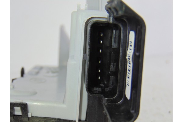 131542   CERRADURA PUERTA DELANTERA DERECHA PEUGEOT 508 GT Line 2018 131542 199084 PEUGEOT - 1