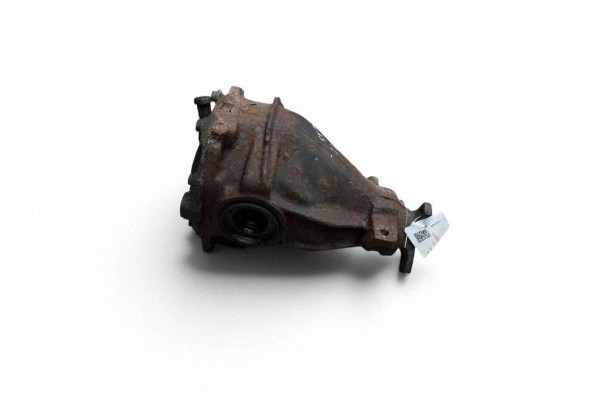Mercedes Benz C Class W203 Rear Differential A1243513708 Part manufacturer Mercedes Benz OE