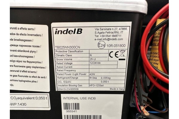 Nuevo Refrigerador IndelB TB25 para Mercedes Benz Actros 2003-2012