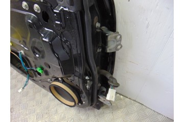 NEGRA PUERTA TRASERA IZQUIERDA SUBARU LEGACY BERLINA (B13/BL)