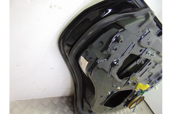 NEGRA PUERTA TRASERA IZQUIERDA SUBARU LEGACY BERLINA (B13/BL)