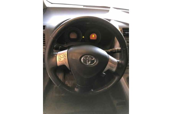 TOYOTA AURIS (E15) Active