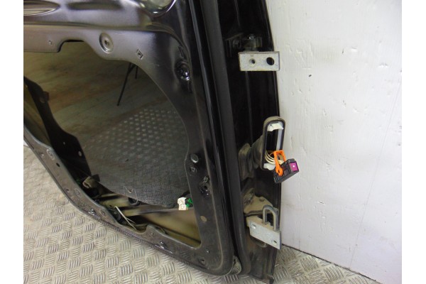 NEGRA PUERTA TRASERA IZQUIERDA VOLKSWAGEN TOURAN (1T2)
