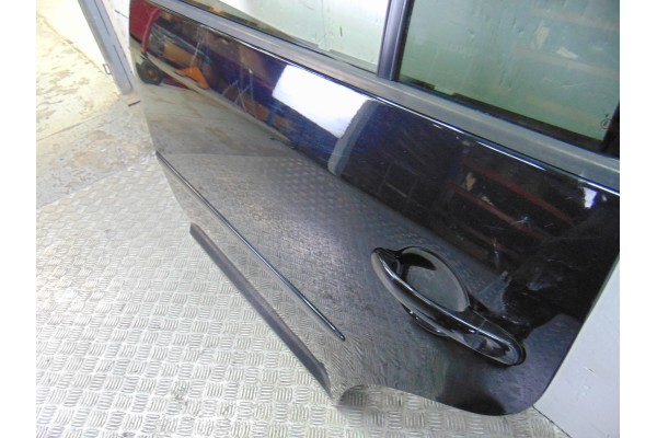 NEGRA PUERTA TRASERA IZQUIERDA VOLKSWAGEN TOURAN (1T2)
