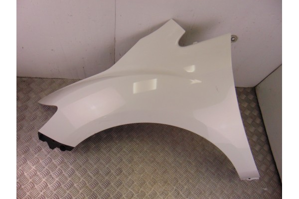 BLANCA ALETA DELANTERA IZQUIERDA MAZDA CX-7 ER Active 2011 BLANCA 205683 MAZDA - 2