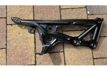 BMW X2 F39 FENDER MOUNT BRACKET LEFT FRONT 41007956403 7956403 NEW
