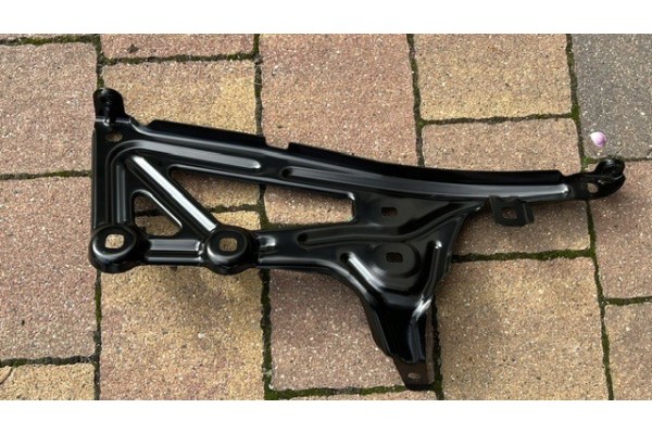 BMW X2 F39 FENDER MOUNT BRACKET LEFT FRONT 41007956403 7956403 NEW Catalog number of the part OEM 41007956403