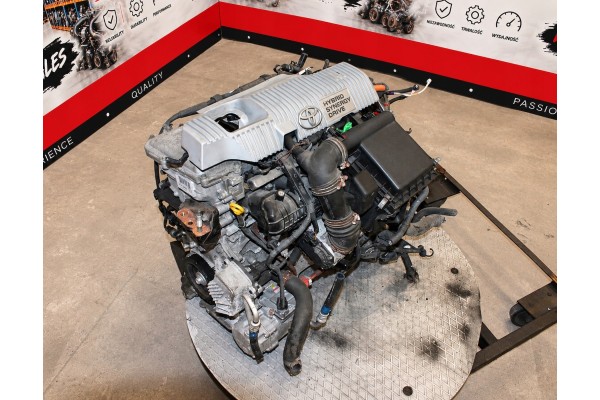 PETROL ENGINE TOYOTA PRIUS III 1 8 X2ZR W20N 2012 Engine type petrol
