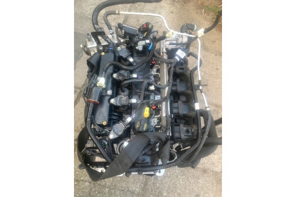ENGINE FORD KUGA 2 5 B HYBRID BGDC COMPLETE Catalog number of the part SILNIK FORD KUGA 2 5 CBB URFGHF