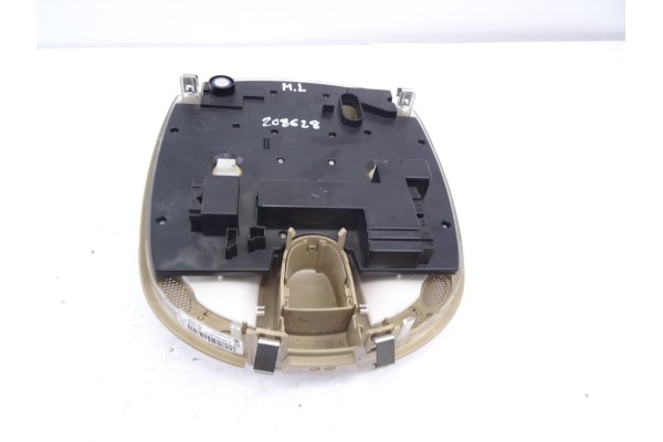 A1648206501 LUZ INTERIOR MERCEDES-BENZ CLASE ML (BM 164) 320 / 350 CDI (164.122) 2005 A1648206501 208628 MERCEDES-BENZ - 2