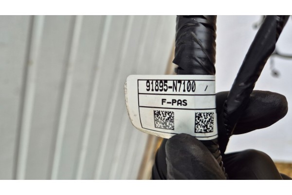 Instalación Cableado Parachoques Delantero 6PDC Cámara Hyundai Tucson 
