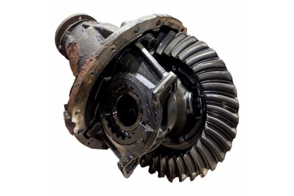 20587709 VOLVO Differential drive axle Packaging status replacement