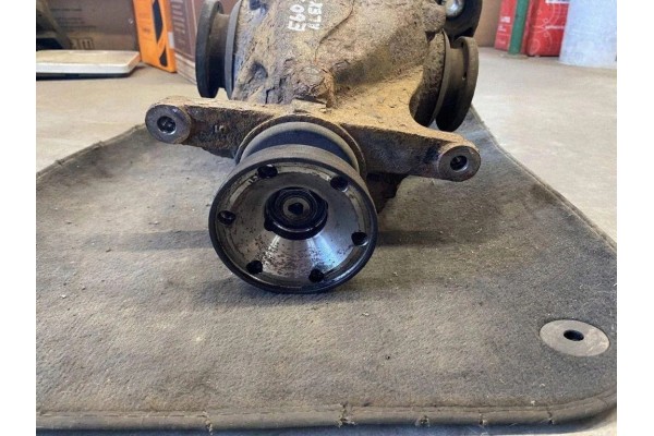 Rear reducer BMW 5 E60 754458101 2 0L diesel 120kW 2006 Part manufacturer BMW OE
