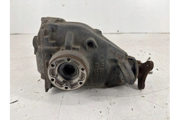 Rear reducer BMW X1 E84 7611129 2 0L gasoline 135kW 2014 Part manufacturer BMW OE