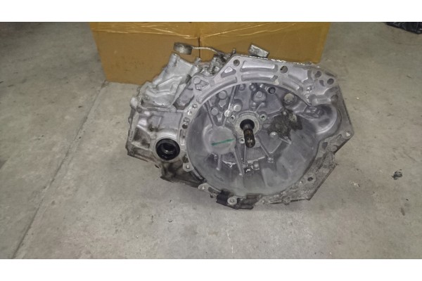 Skrzynia biegow toyota corolla e15 1 4 d4d 6 biego