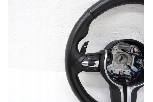 BMW M2 F87 M3 F80 M4 F82 M POWER KIEROWNICA OPATKI SKORA ORYGINA Catalog number of the part BMW M2 F87 M3 F80 M4 F82 KIEROWNICA