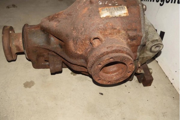 Rear differential BMW 3 E46 7526153 Catalog number of the part 7526153