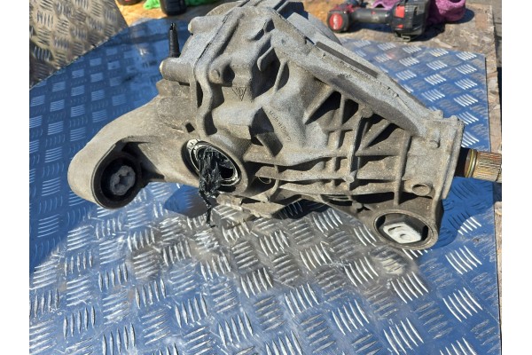 Rear differential Audi Q7 4L 4460310092 Car type 4x4 SUV
