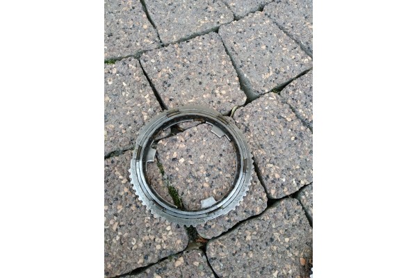 Synchronizator 2 drugiego biegu BMW F10 F30 E84 E90 F25 gs6x45dz gs6 45dz