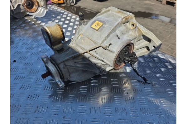 Rear differential Mercedes Benz E W213 GD01776 Installation side multipurpose