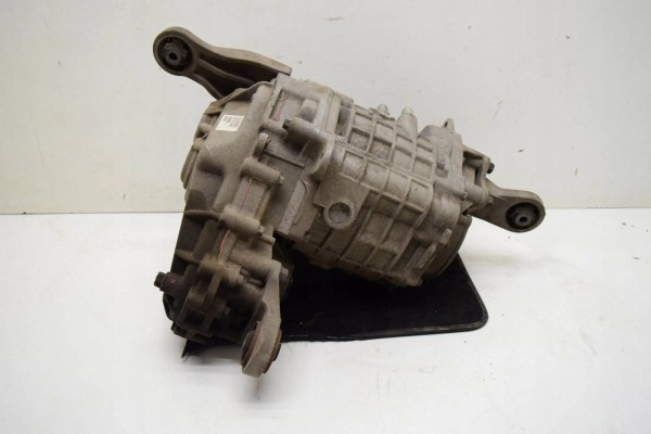 Rear differential Mitsubishi Outlander F1E1A2B5Z Catalog number of the part F1E1A2B5Z