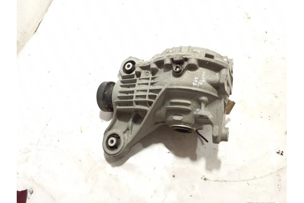 Rear reducer LAND ROVER RANGE ROVER IV L405 HPLA4A213NA 3 0L gasoline