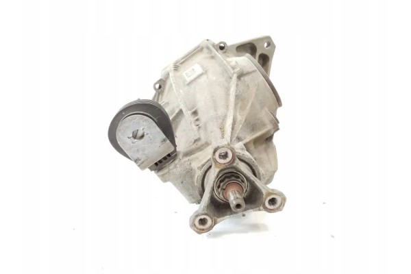 Rear reducer MERCEDES BENZ C W205 A2053506718 1 5L lpg 2019 Catalog number of the original A2053506718