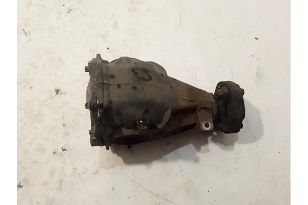 Rear reducer MERCEDES BENZ SLK R171 A1713500514 1 8L gasoline 120kW Part manufacturer Mercedes Benz OE